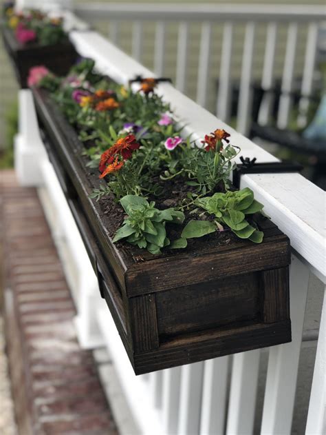 outdoor hanging flower boxes